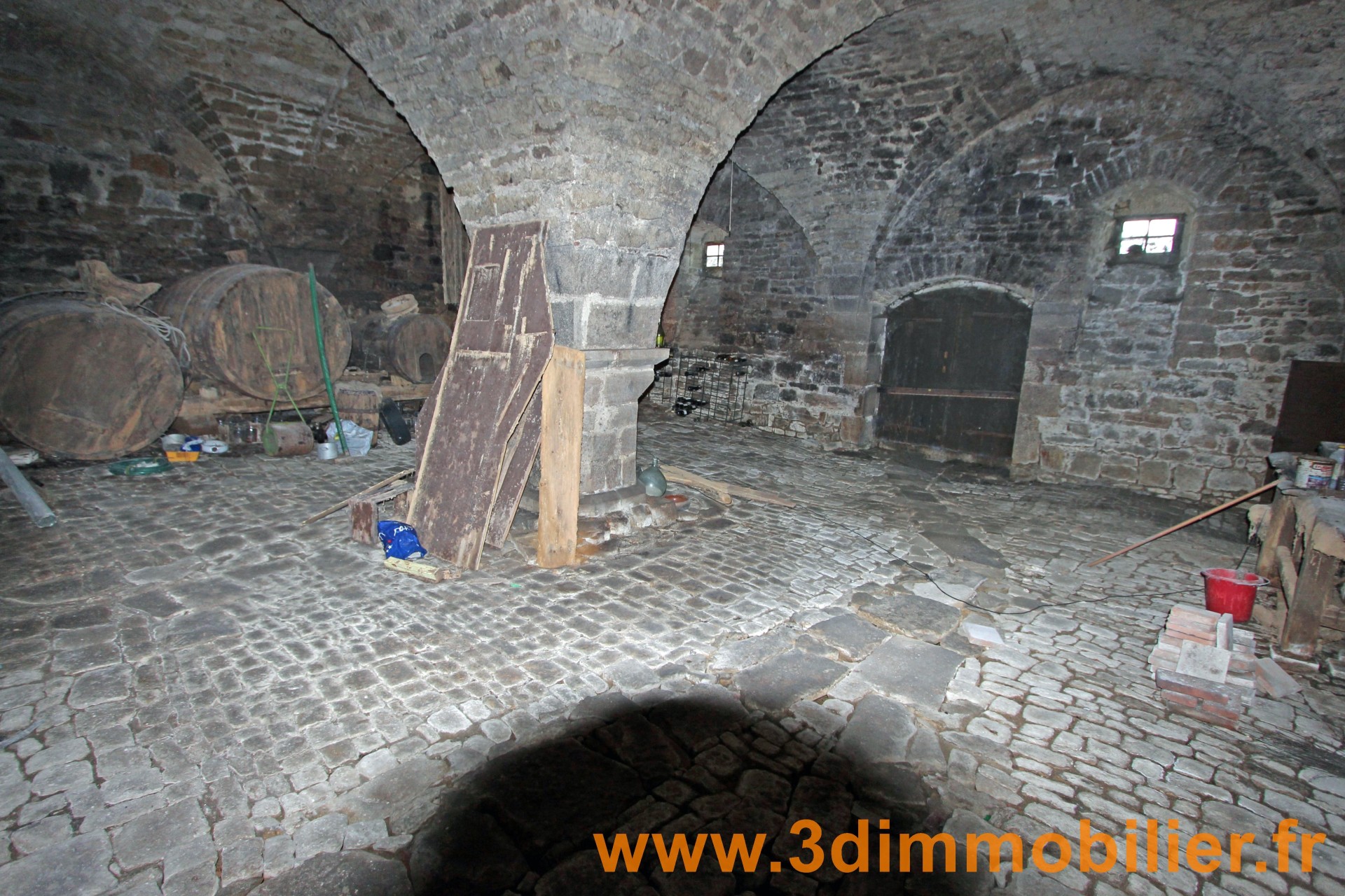 CAVE VOUTEE