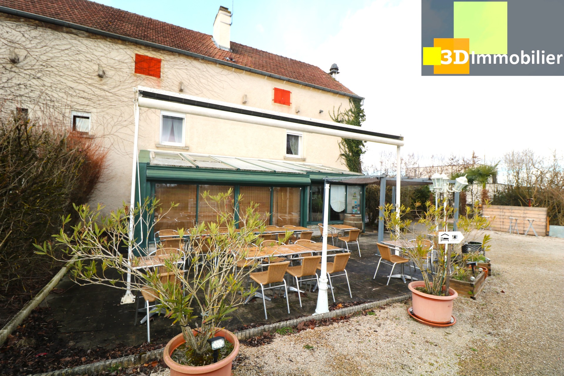 TERRASSE COTE COUR
