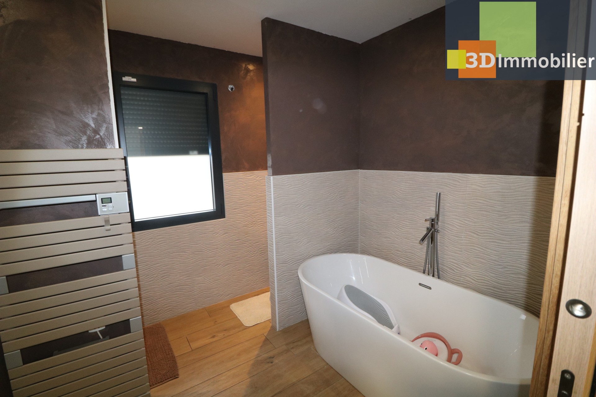 SALLE DE BAIN ET DOUCHE