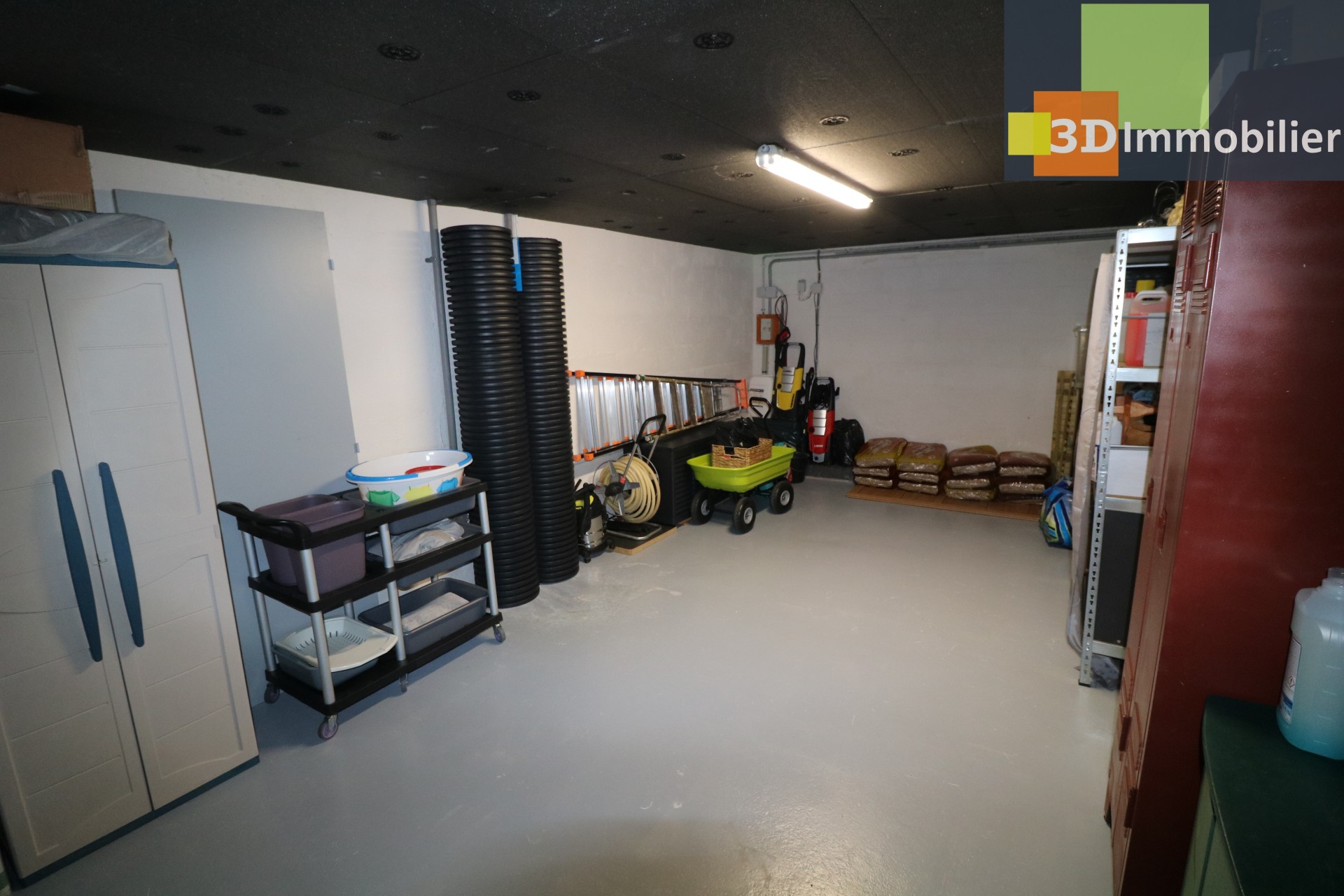 PIECE DE STOCKAGE